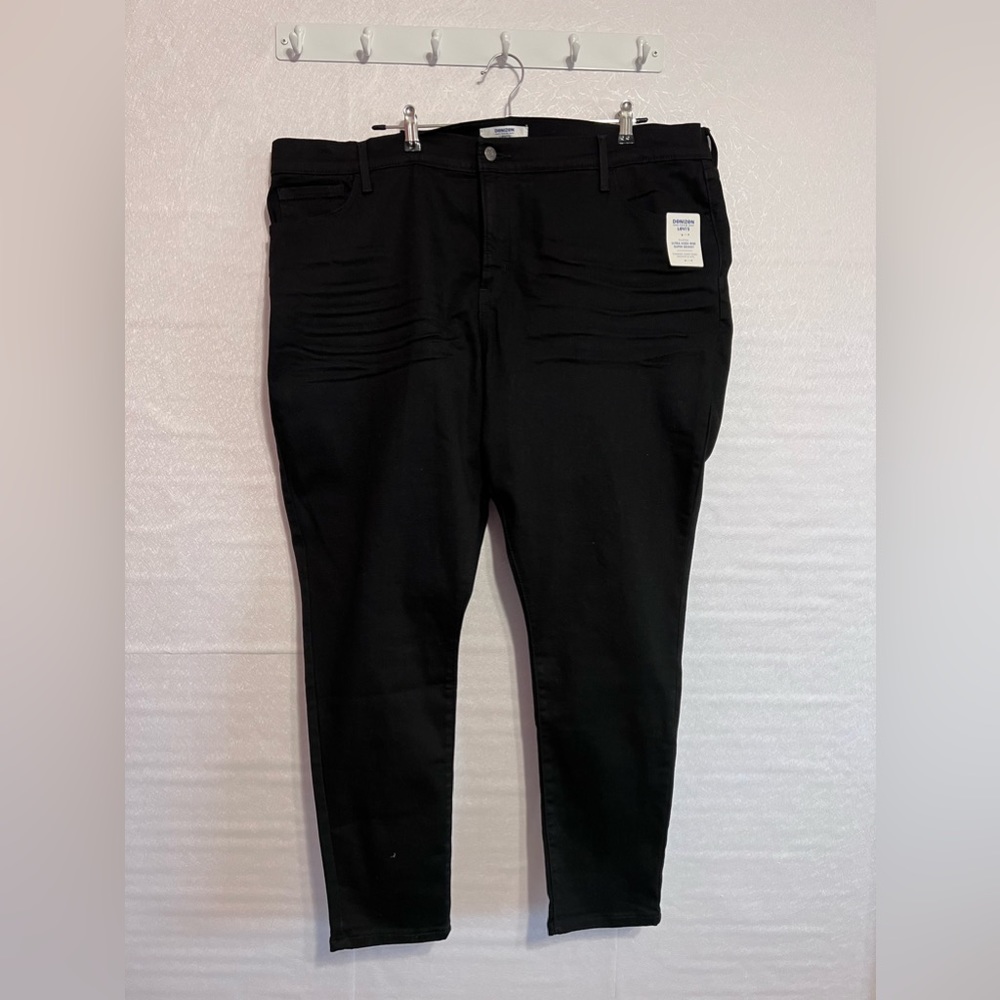 Denizen by Levi’s ULTRA HIGH-RISE SUPER SKINNY JEAN